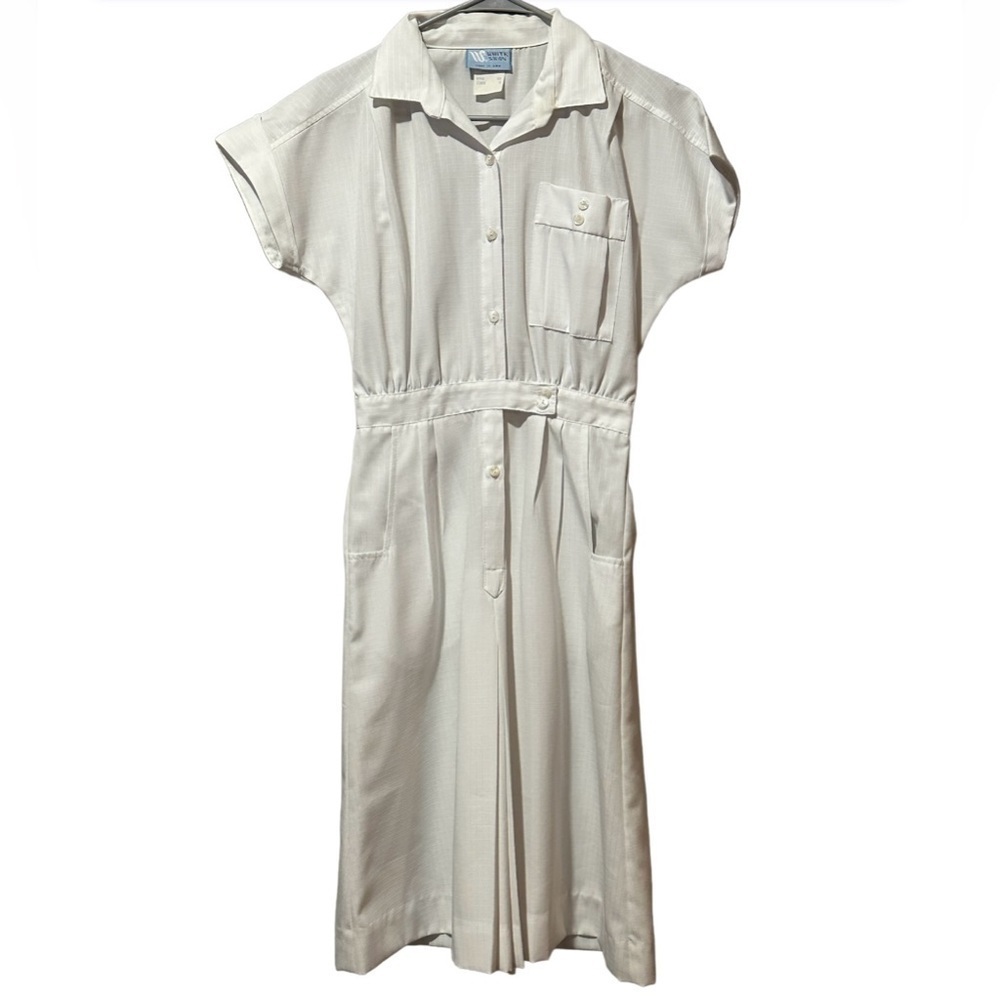 WHITE SWAN VINTAGE nurses dress white with collar and buttons to the knees dress